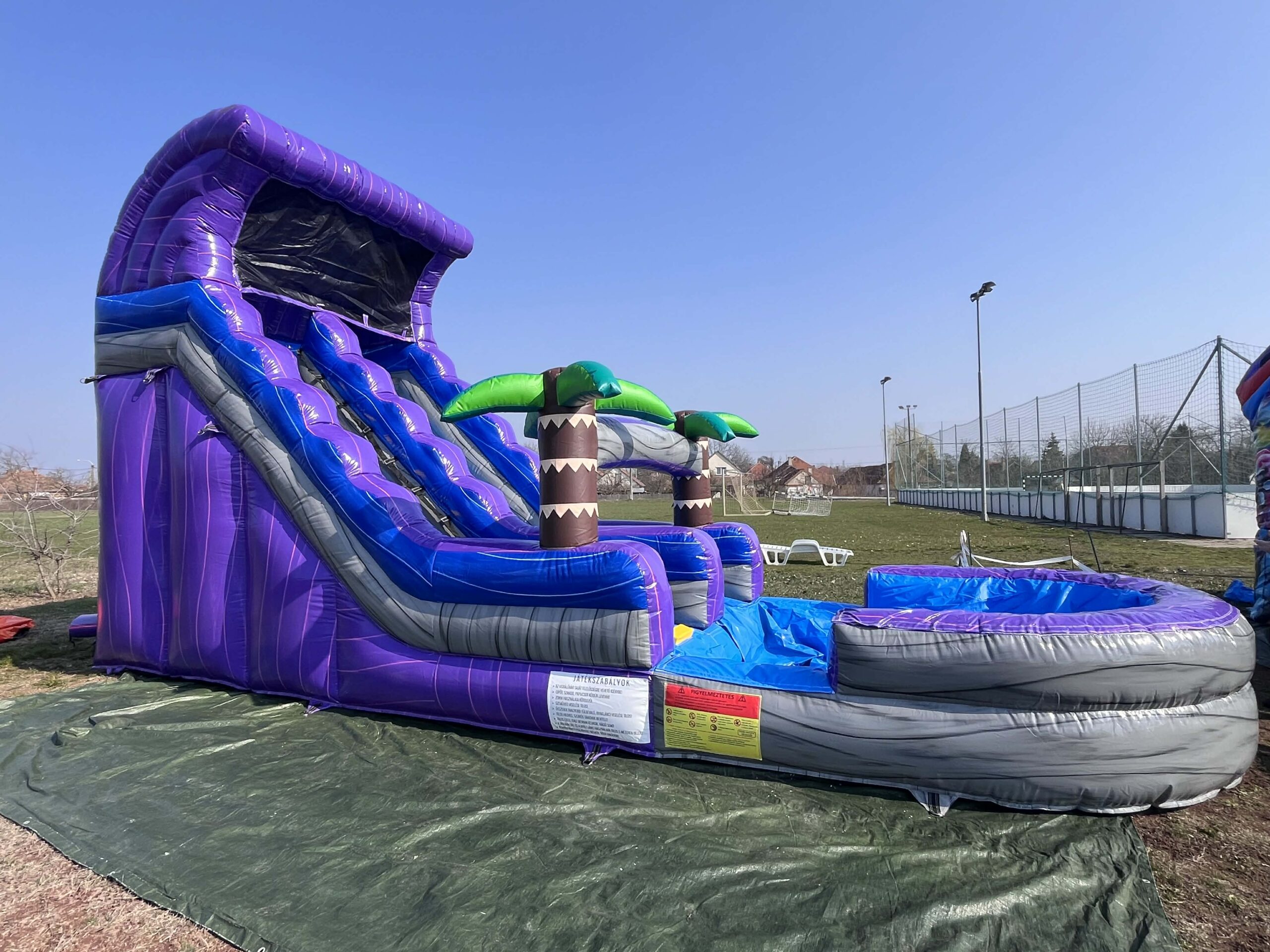 Vízes csúszda élő-5